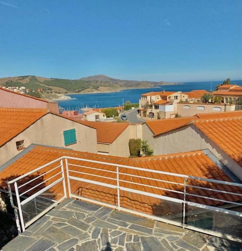Balcony/Terrace, Mountain view, Sea view