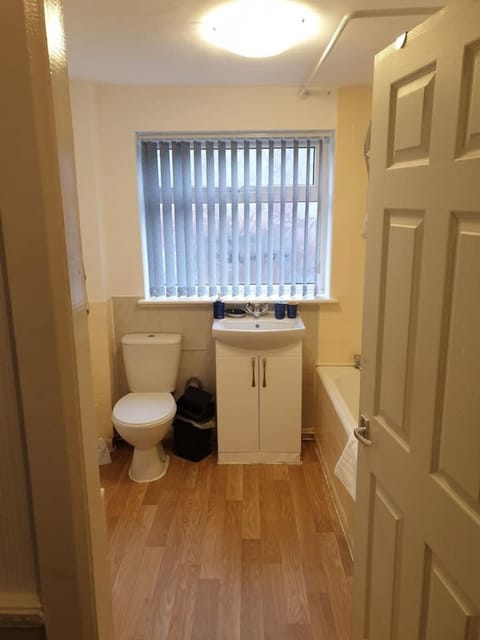 Toilet, Bathroom, Photo of the whole room