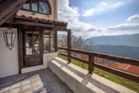 Property building, Patio, Day, View (from property/room), Balcony/Terrace, Balcony/Terrace
