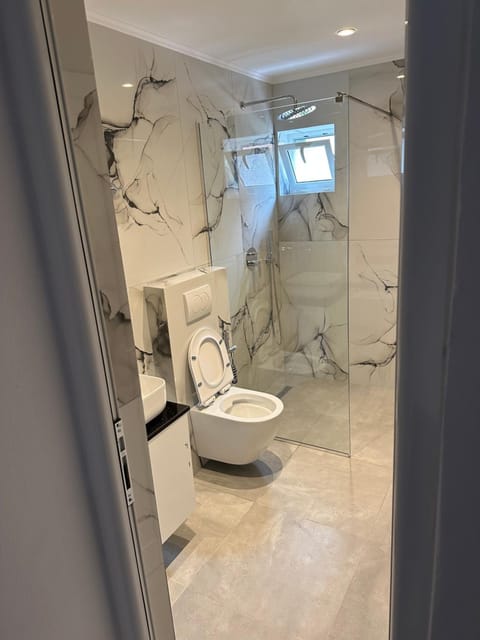 Villa Sali Hasani Apartment in Ksamil