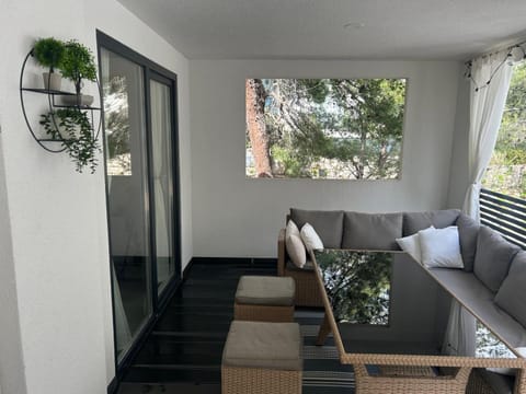 Premium mobile home FJAKA - Oaza Mira Camping Croatia Campground/ 
RV Resort in Šibenik-Knin County, Croatia