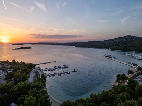 Premium mobile home FJAKA - Oaza Mira Camping Croatia Campground/ 
RV Resort in Šibenik-Knin County, Croatia