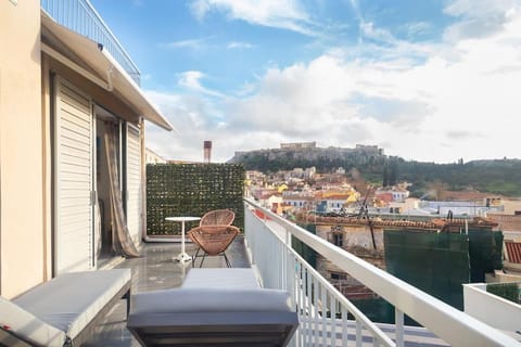 Day, View (from property/room), Balcony/Terrace, Seating area, City view