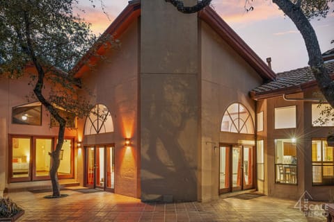 Property building, Night