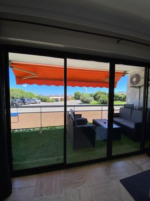 Studio bord de mer avec parking privé Apartment in Mandelieu-La Napoule