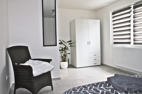 Bedroom, wardrobe