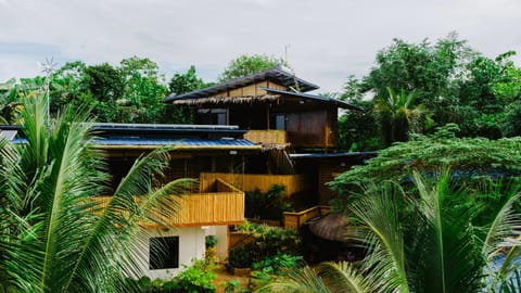 Property building, Natural landscape, Garden view