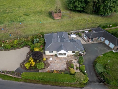 Property building, Staff