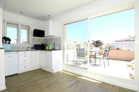 Balcony/Terrace, Kitchen or kitchenette