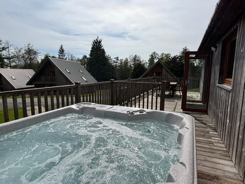 Natural landscape, Hot Tub, Balcony/Terrace