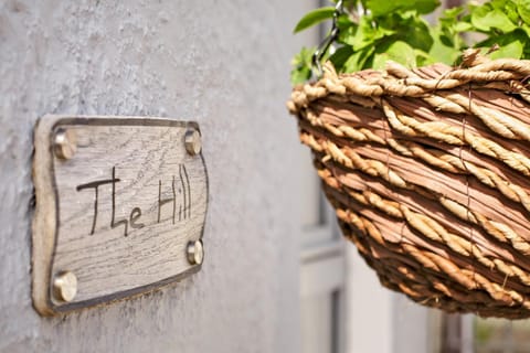 Property building, Facade/entrance, Off site