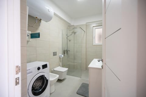 Shower, Toilet, Bathroom, bidet, heating, washing machine