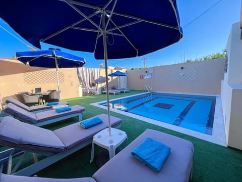 Pool view, Swimming pool