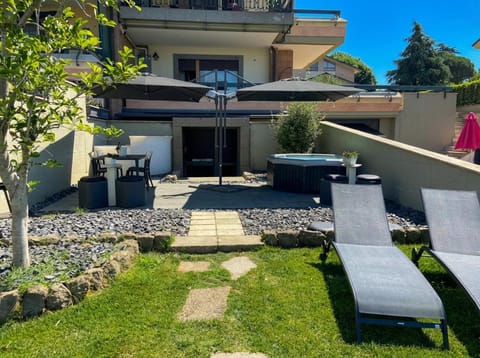 Property building, Patio, Spring, Day, BBQ facilities, Swimming pool