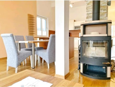 Kitchen or kitchenette, Living room, Dining area