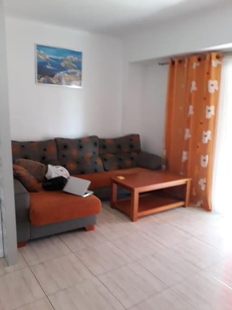 Piso por la Plaza Sol con WiFi Apartment in Alicante