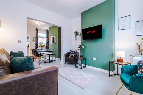 Communal lounge/ TV room, Living room