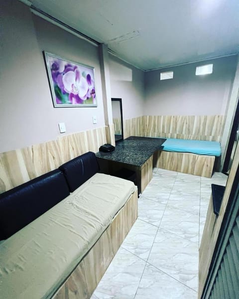 Bed, Living room, Photo of the whole room, Seating area, Bedroom