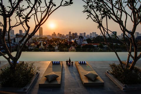 City view, Swimming pool