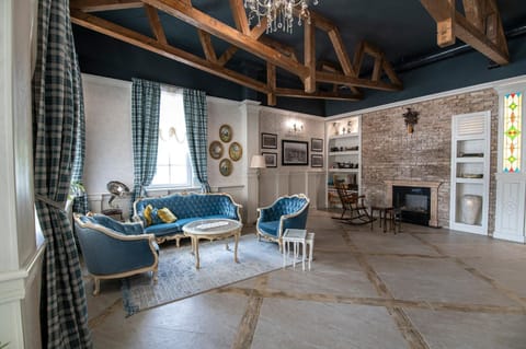 View (from property/room), Living room, Lounge or bar, Seating area, On site, Entertainment, internet