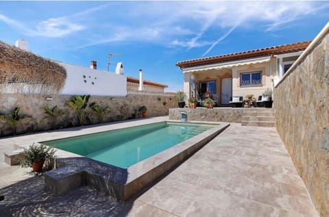 Garden, Swimming pool