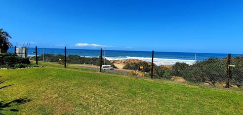 Nearby landmark, Spring, Neighbourhood, Natural landscape, Beach, Sea view, Parking