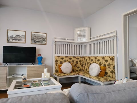 TV and multimedia, Living room