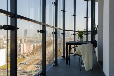Day, View (from property/room), Balcony/Terrace, City view