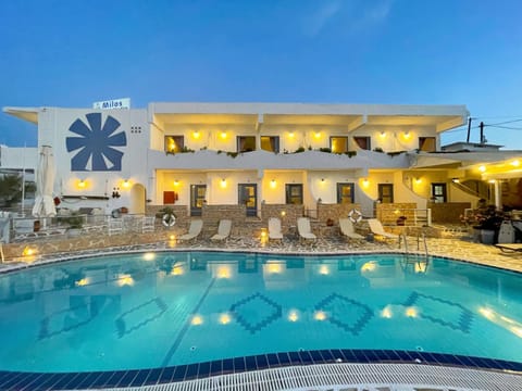 Property building, Swimming pool
