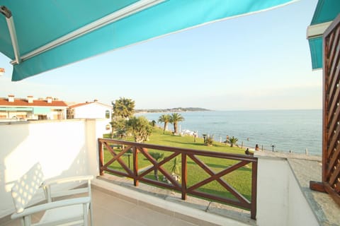 Natural landscape, View (from property/room), Balcony/Terrace, Sea view