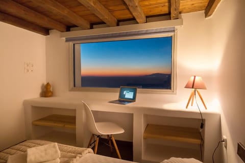 Nearby landmark, Natural landscape, Other, Seating area, Landmark view, Landmark view, Sea view, hair dresser