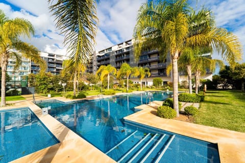 Property building, Garden, Swimming pool