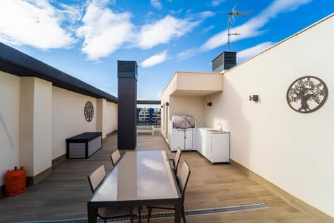 BBQ facilities, Balcony/Terrace