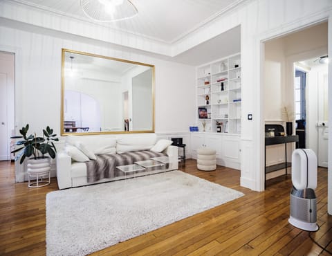 Living room, Decorative detail