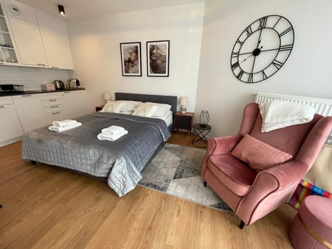 Kitchen or kitchenette, Photo of the whole room, Bedroom