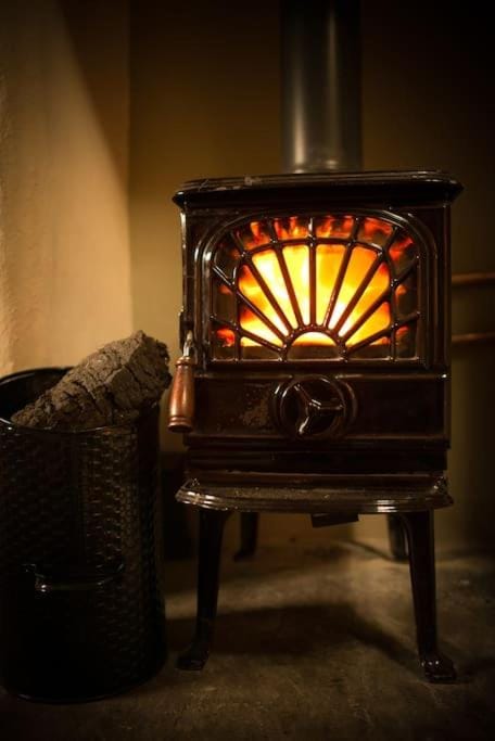 Seating area, flat iron