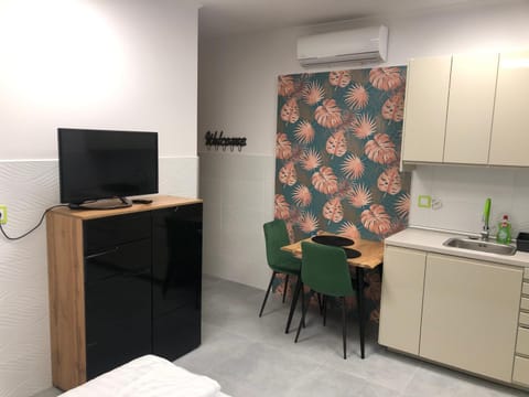 Levél 2 és Garden önálló apartmanok, saját fürdőszoba Apartment in Szeged