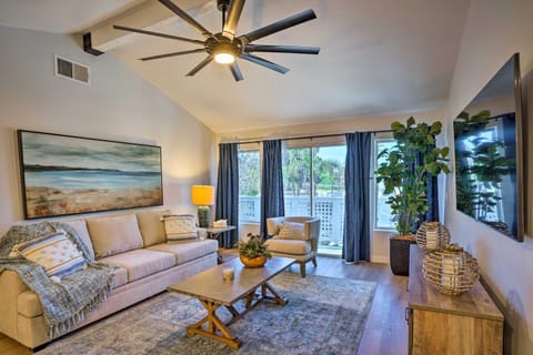 Cozy-Chic Condo Walk to Beach and Park! Apartment in Capistrano Beach