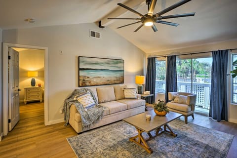 Cozy-Chic Condo Walk to Beach and Park! Apartment in Capistrano Beach