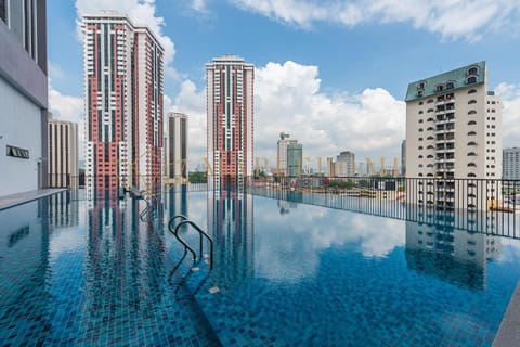 Swimming pool, Swimming pool