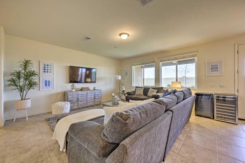 Visalia Home with Yard 4 Mi to Downtown! House in Visalia