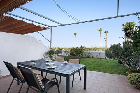 Garden, Balcony/Terrace