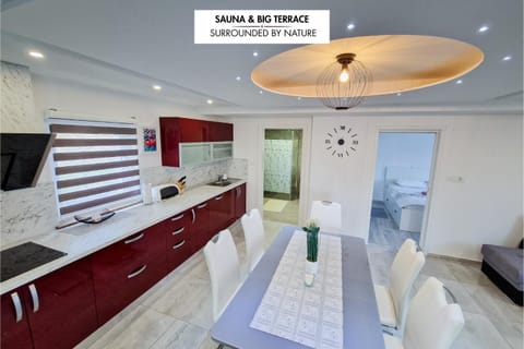 Bed, Kitchen or kitchenette, Photo of the whole room, Bedroom, minibar, stove