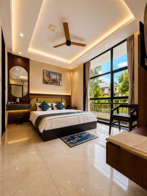 Bed, Photo of the whole room, Bedroom