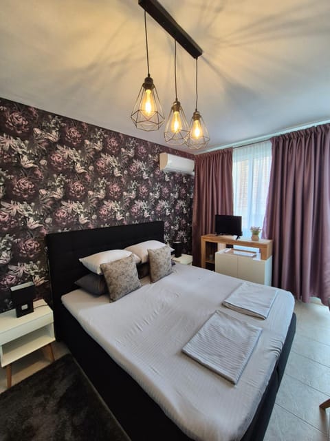 The White House Bed and Breakfast in Nessebar