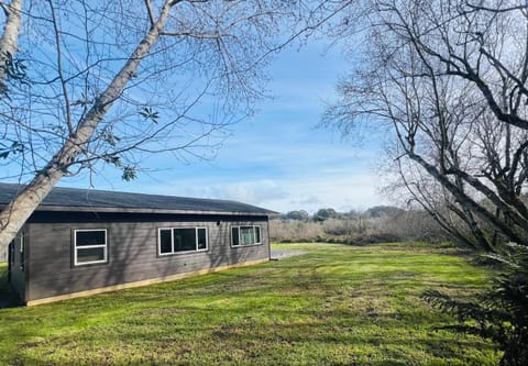 The Nook, Private Beach House House in Mendocino County