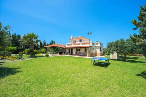 Property building, Natural landscape, Garden, Garden, Table tennis, Garden view