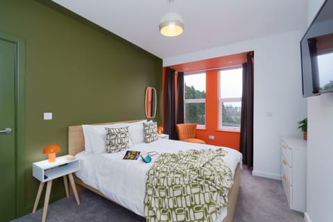 Bed, Bedroom