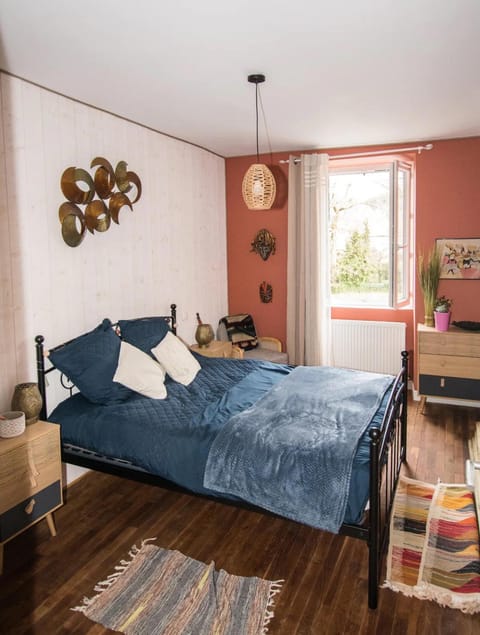 Living room, Bedroom