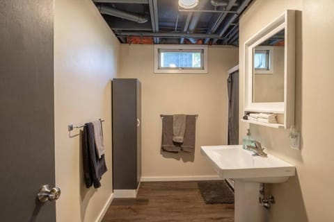 Family Home W/ 2 King, 2 Queen Beds + Game Room House in Bemidji